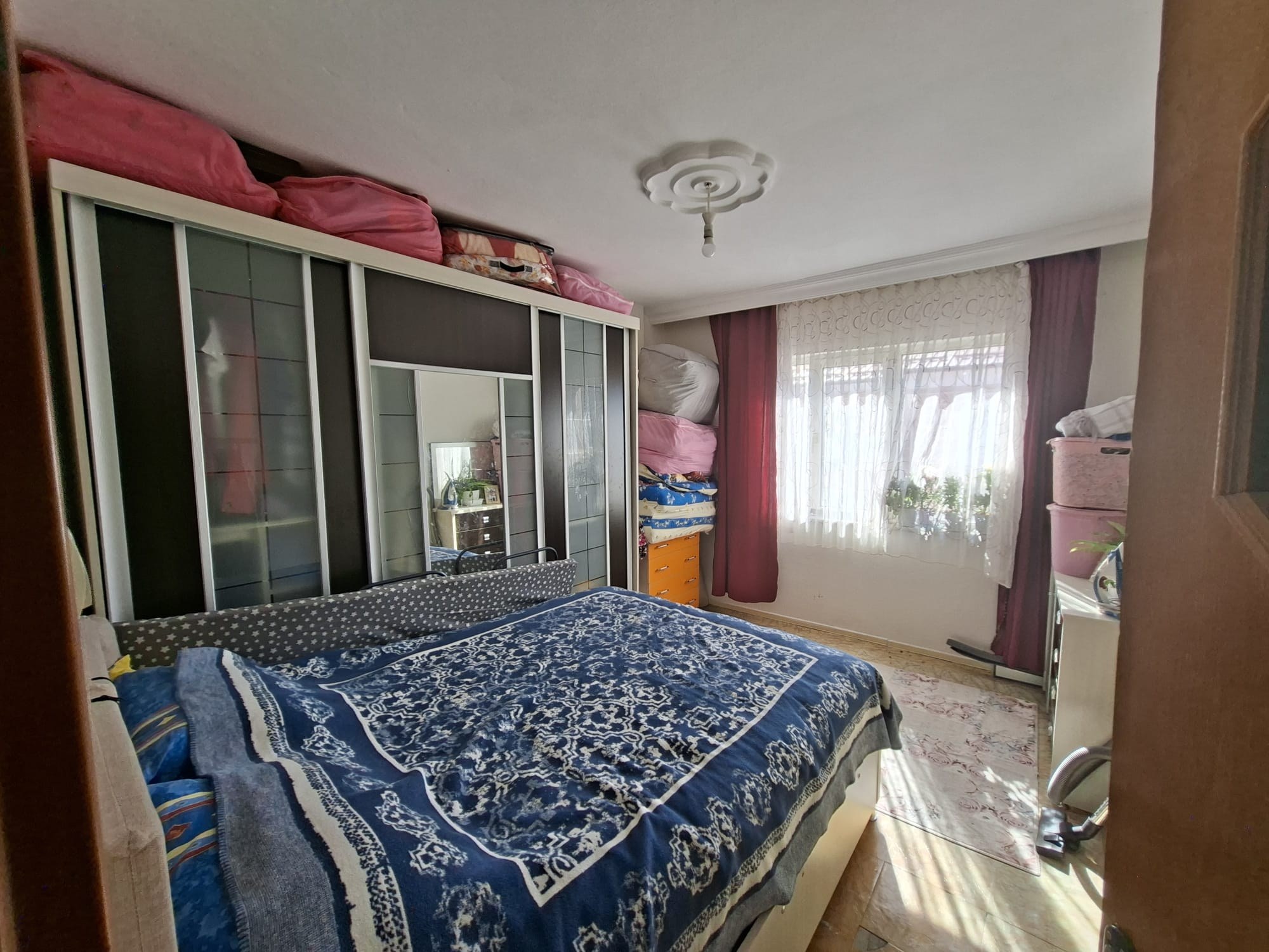KANALBOYUNDA YATIRIMLIK & OTURUMLUK GENİŞ VE FERAH DAİRE! iç mekân